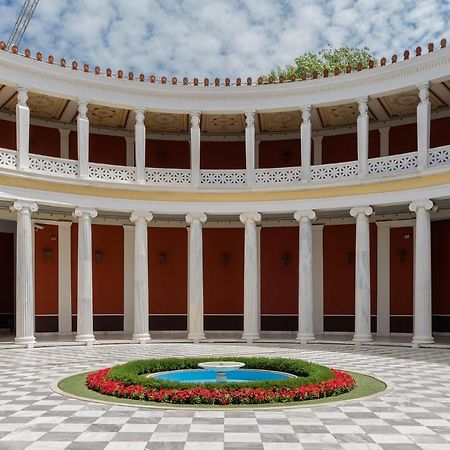 Tranquil Central Apt, Behind Athens Caravel Area Екстериор снимка