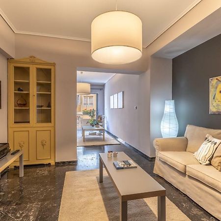 Tranquil Central Apt, Behind Athens Caravel Area Екстериор снимка
