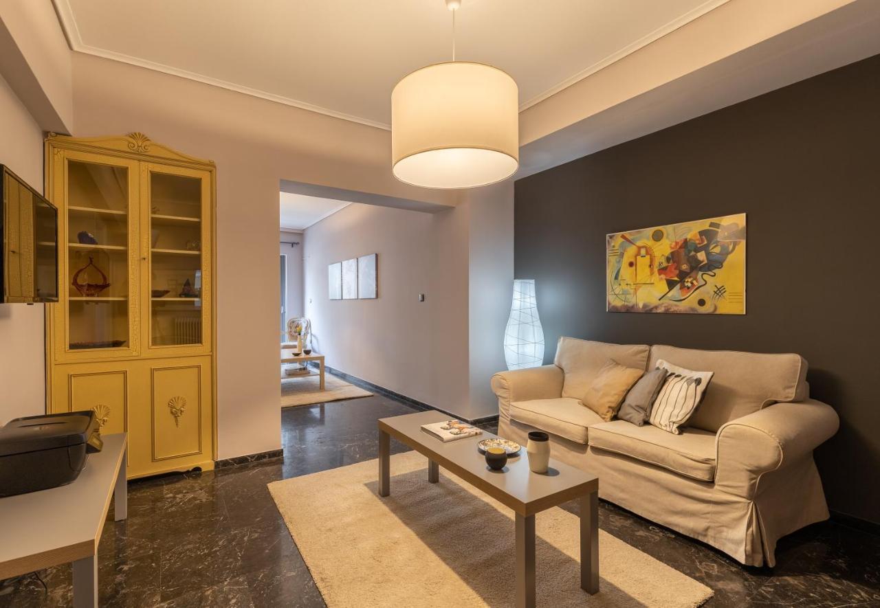Tranquil Central Apt, Behind Athens Caravel Area Екстериор снимка