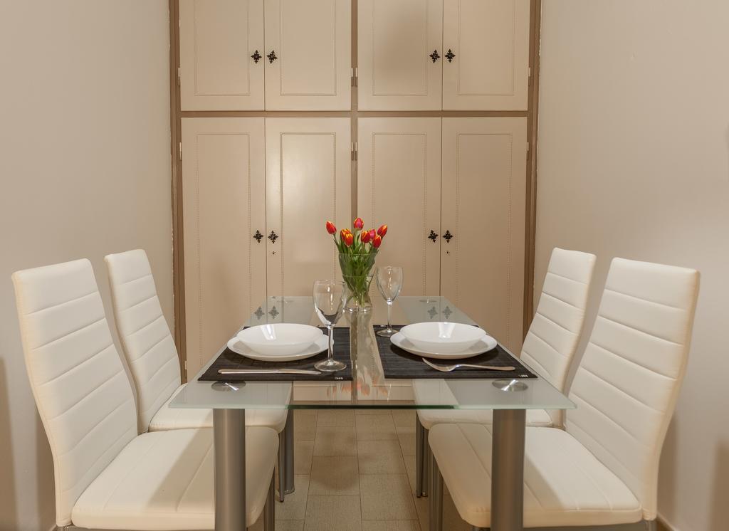 Tranquil Central Apt, Behind Athens Caravel Area Екстериор снимка