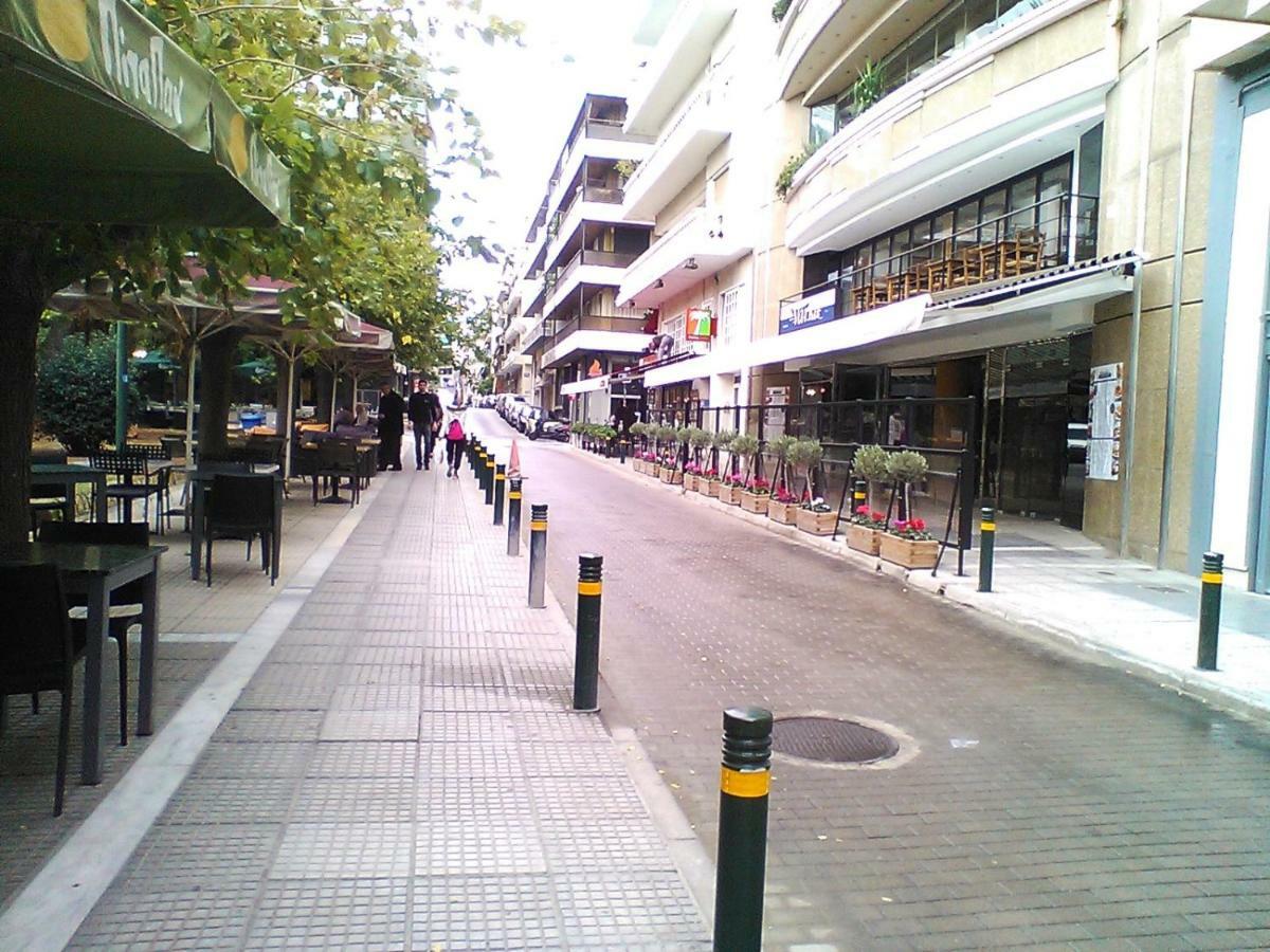 Tranquil Central Apt, Behind Athens Caravel Area Екстериор снимка
