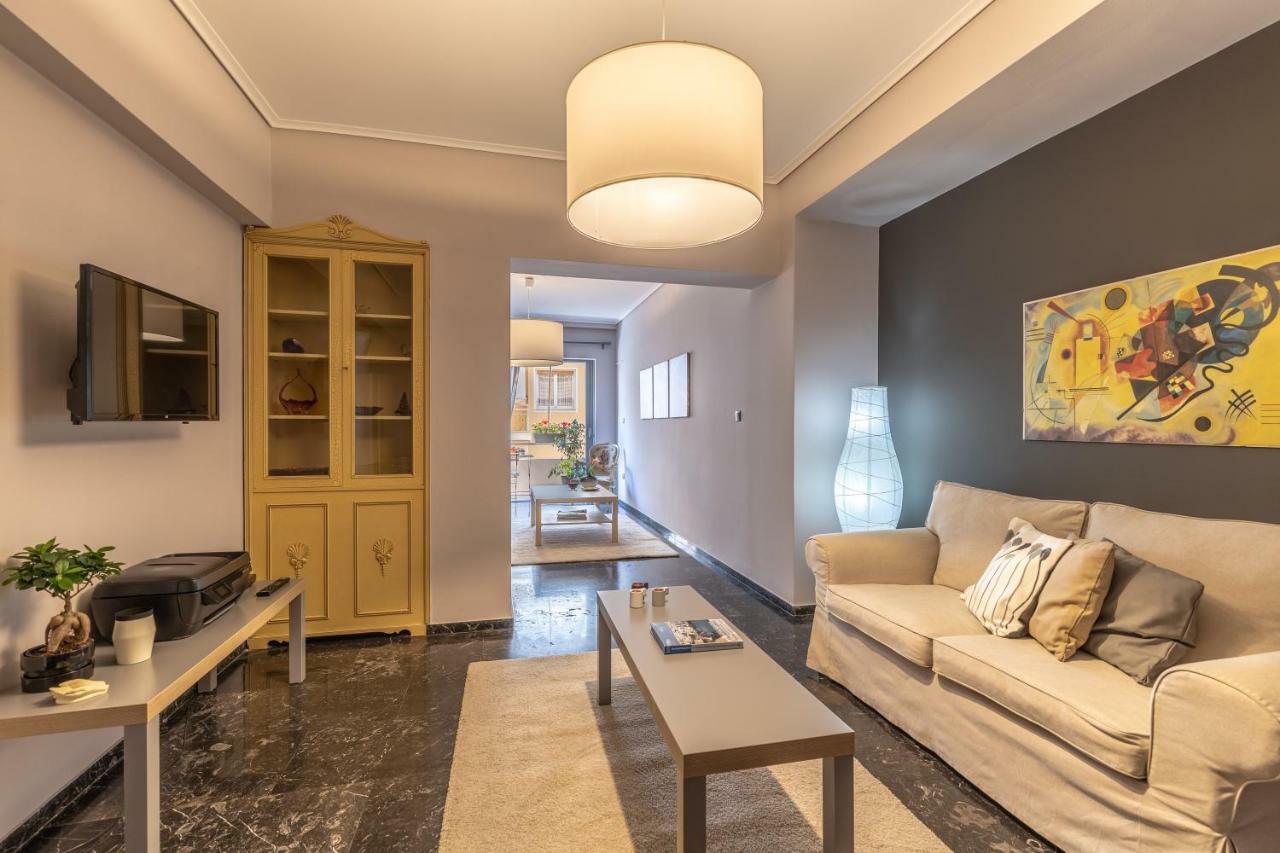 Tranquil Central Apt, Behind Athens Caravel Area Екстериор снимка
